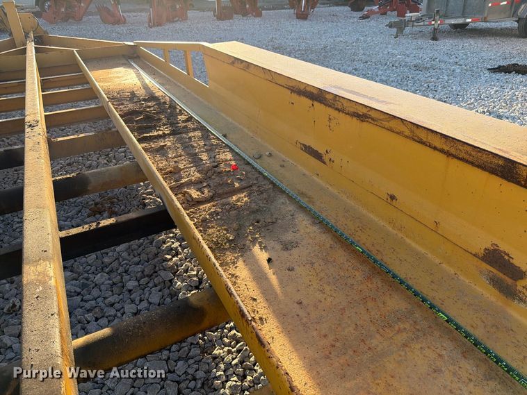 image for item EX4633 1992 Belshe equipment trailer
