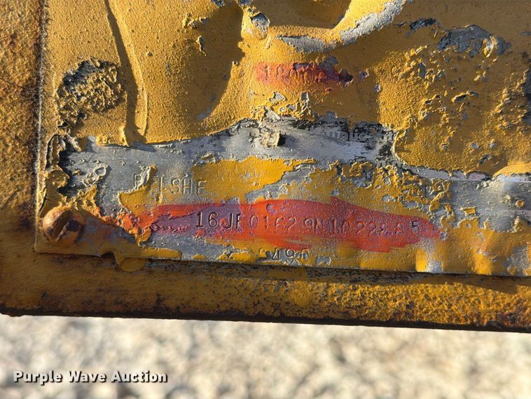 image for item EX4633 1992 Belshe equipment trailer