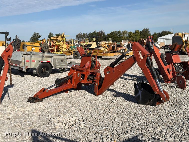 image for item EX4638 2005 Ditch Witch A920 backhoe attachment