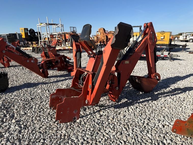 image for item EX4639 2015 Ditch Witch A920 backhoe attachment