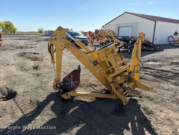 image for item EX4646 2006 Vermeer B930A backhoe attachment