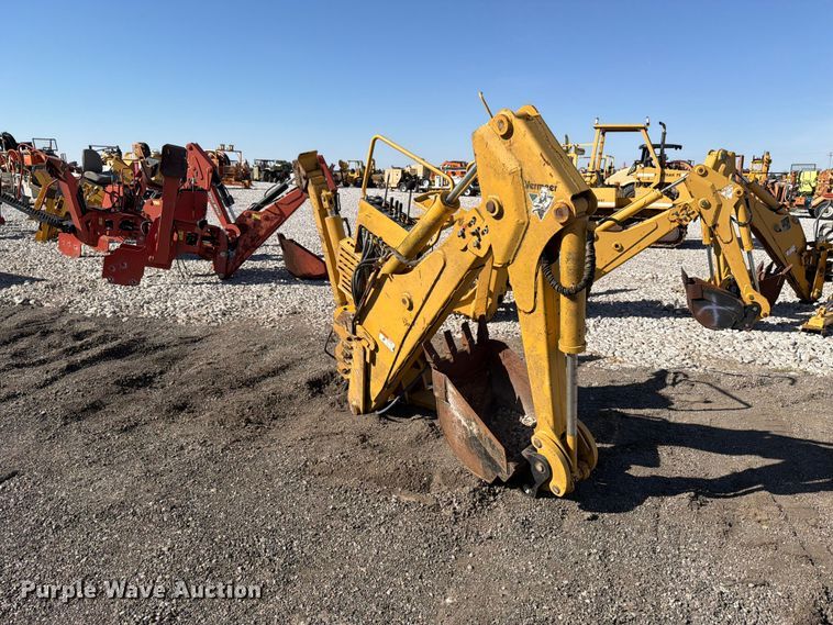 image for item EX4646 2006 Vermeer B930A backhoe attachment