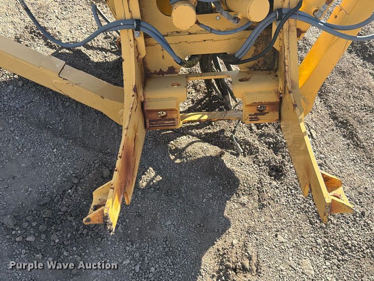 image for item EX4646 2006 Vermeer B930A backhoe attachment