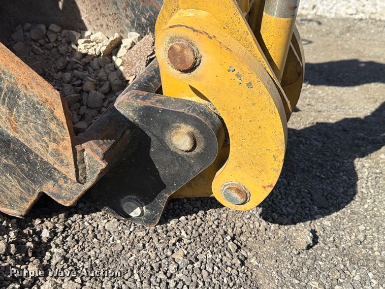 image for item EX4646 2006 Vermeer B930A backhoe attachment