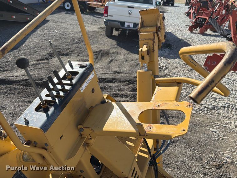 image for item EX4646 2006 Vermeer B930A backhoe attachment