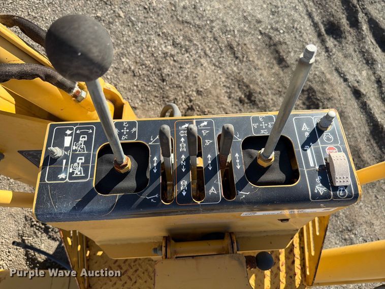 image for item EX4646 2006 Vermeer B930A backhoe attachment