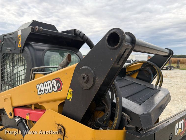 image for item EX4665 2020 Caterpillar 299D3 XE tracked skid steer loader