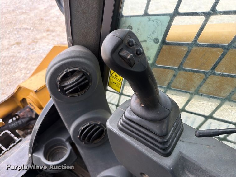 image for item EX4665 2020 Caterpillar 299D3 XE tracked skid steer loader