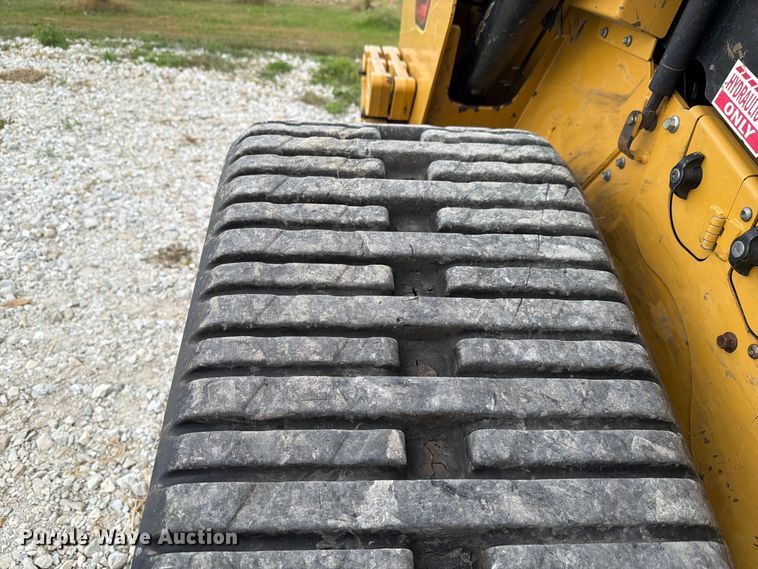 image for item EX4665 2020 Caterpillar 299D3 XE tracked skid steer loader