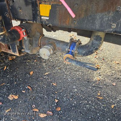 image for item FA8975 2017 Freightliner Business Class M2 water truck