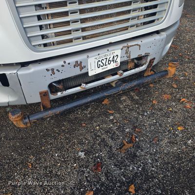 image for item FA8975 2017 Freightliner Business Class M2 water truck