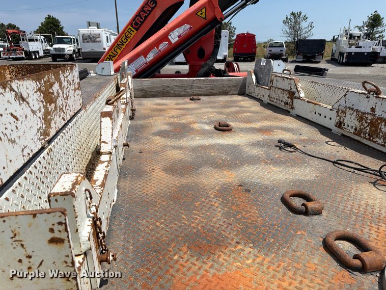 image for item FB5042 2009 International WorkStar 7400 crane truck