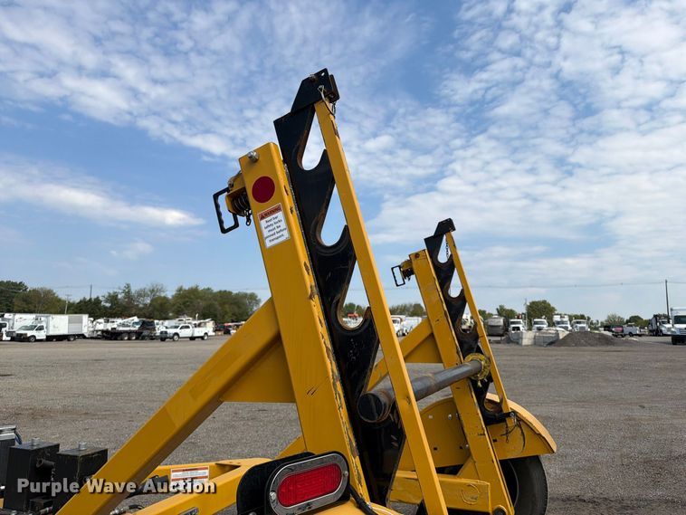image for item FB5101 2020 MD Products & Solutions RR-185 reel trailer