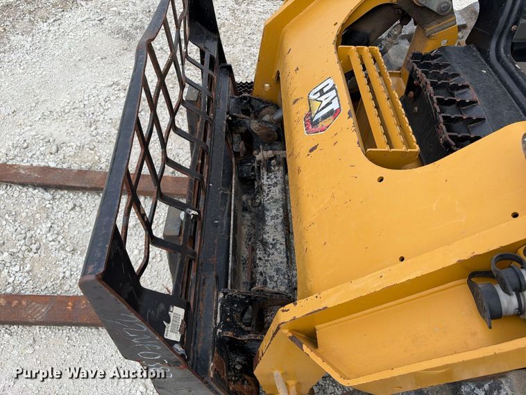 image for item FB8393 2022 Caterpillar 289D3 tracked skid steer loader