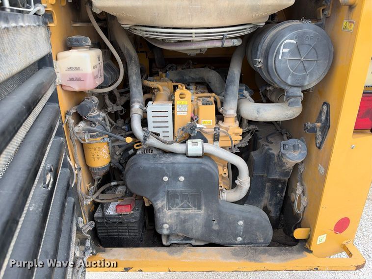 image for item FB8393 2022 Caterpillar 289D3 tracked skid steer loader