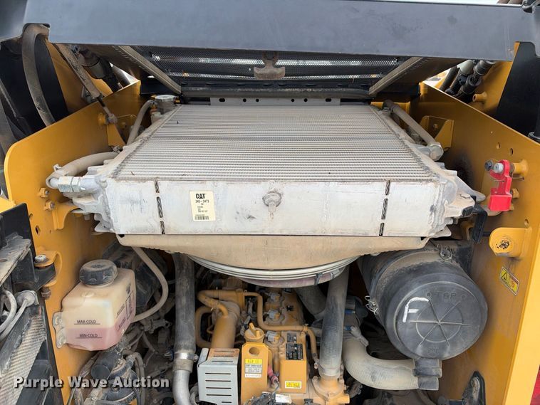 image for item FB8393 2022 Caterpillar 289D3 tracked skid steer loader