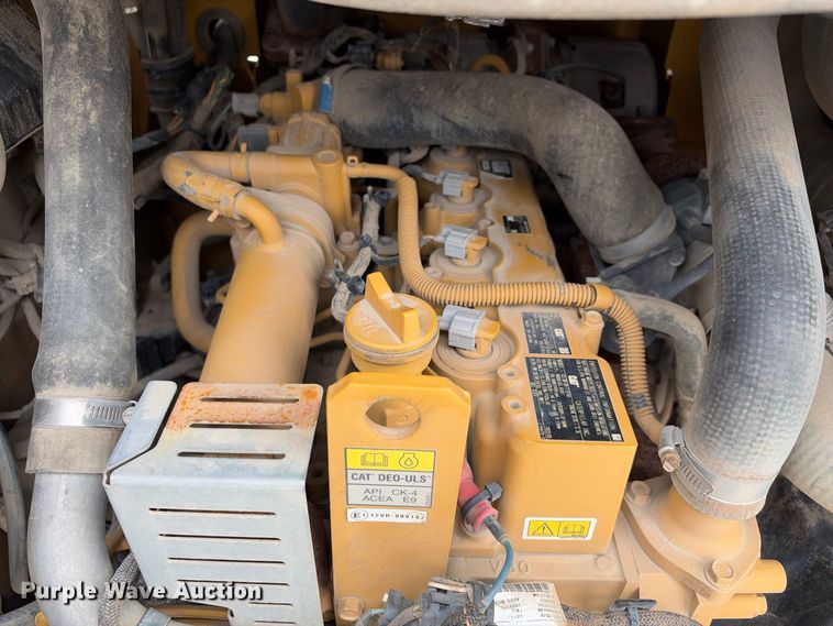 image for item FB8393 2022 Caterpillar 289D3 tracked skid steer loader