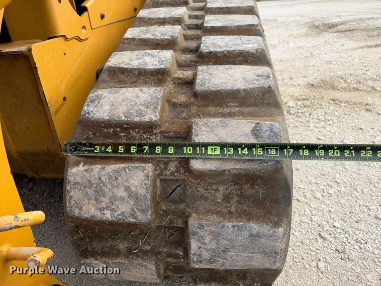 image for item FB8393 2022 Caterpillar 289D3 tracked skid steer loader