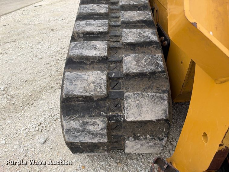 image for item FB8393 2022 Caterpillar 289D3 tracked skid steer loader