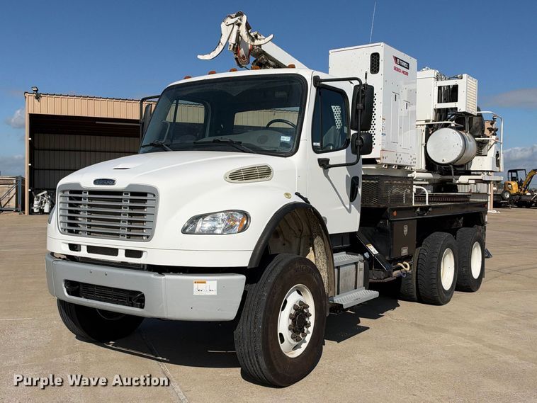 Photo of 2019 Freightliner Business Class M2