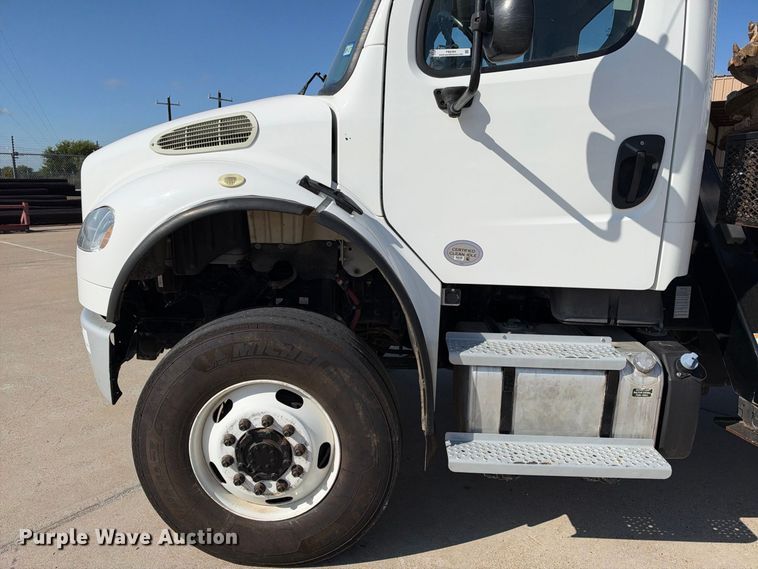 2019 Freightliner BUSINESS CLASS M2