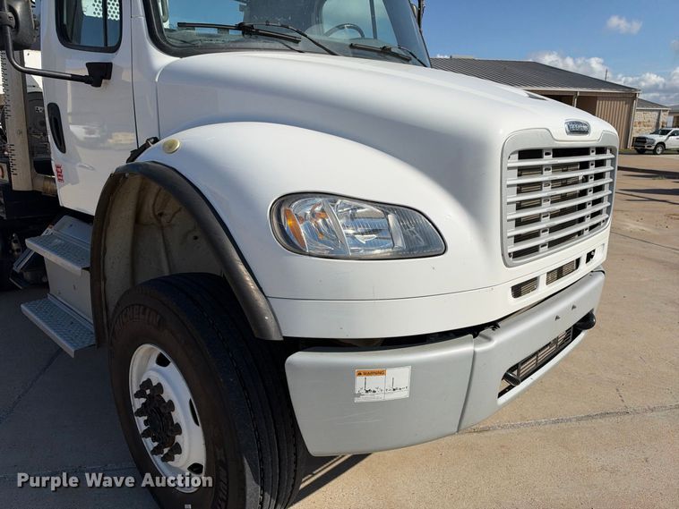 2019 Freightliner BUSINESS CLASS M2