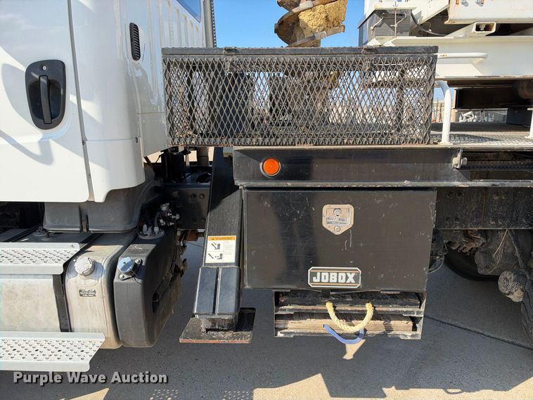 2019 Freightliner BUSINESS CLASS M2