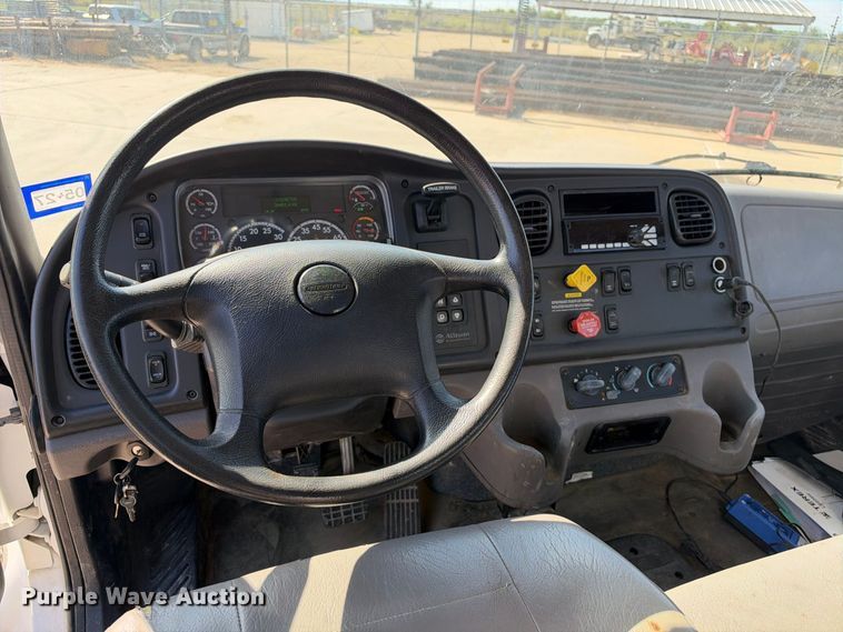 2019 Freightliner BUSINESS CLASS M2