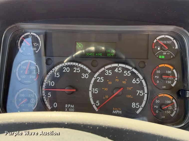 2019 Freightliner BUSINESS CLASS M2