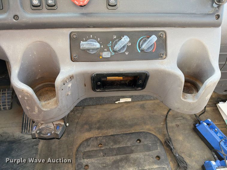 2019 Freightliner BUSINESS CLASS M2