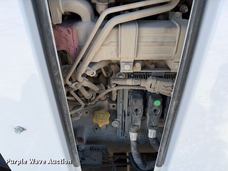 2019 Freightliner BUSINESS CLASS M2