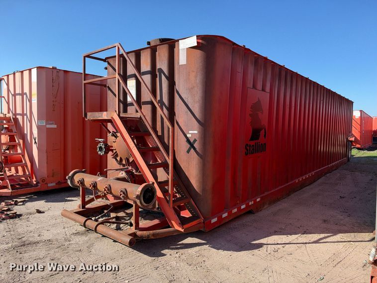 image for item FB8405 Dragon frac tank trailer
