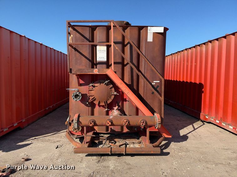 image for item FB8405 Dragon frac tank trailer
