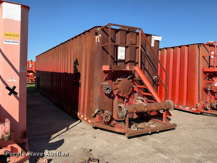 image for item FB8405 Dragon frac tank trailer