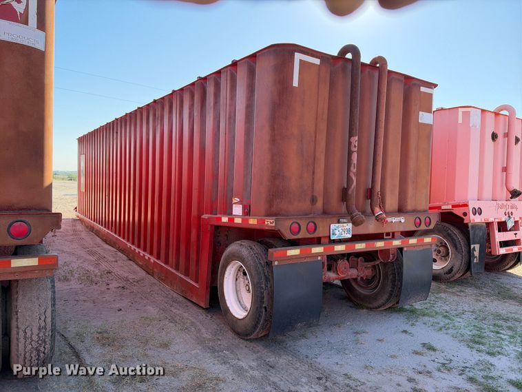 image for item FB8405 Dragon frac tank trailer