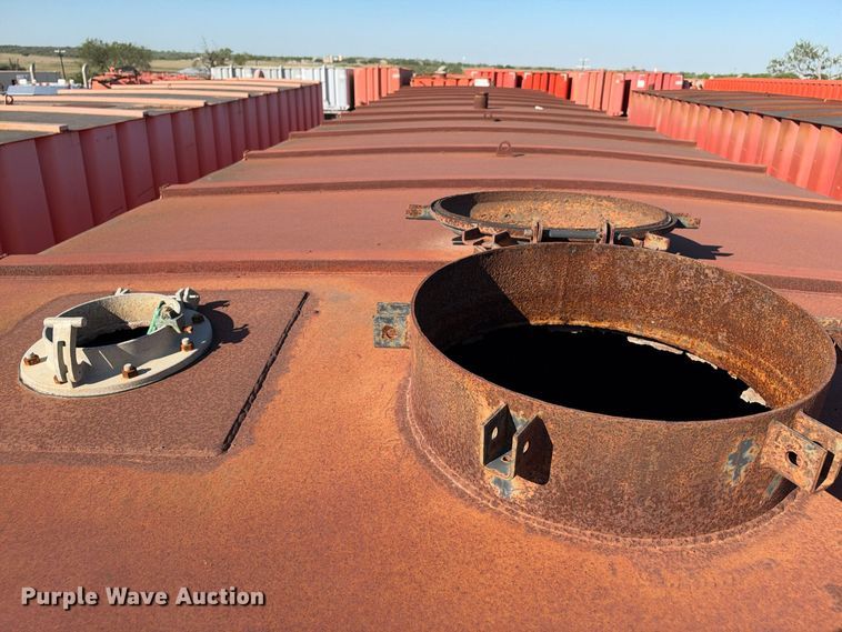image for item FB8405 Dragon frac tank trailer