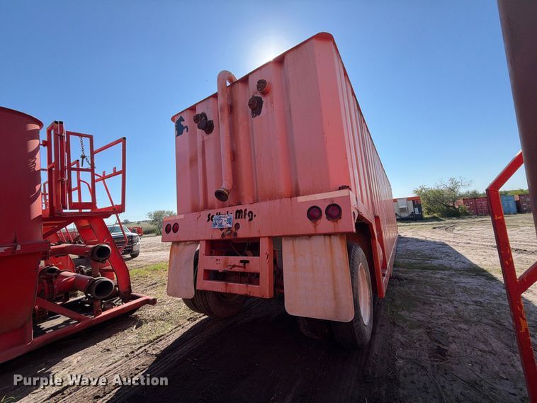image for item FB8409 2007 Salty's Manufacturing frac tank trailer