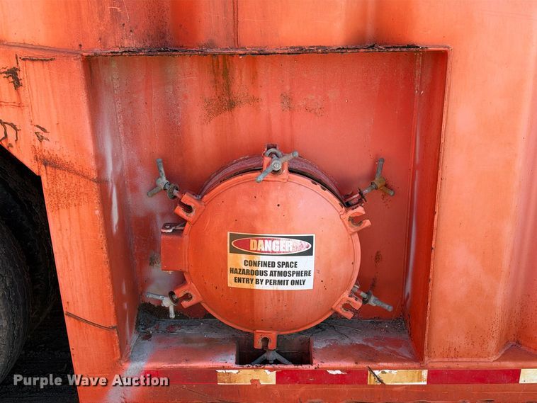 image for item FB8409 2007 Salty's Manufacturing frac tank trailer