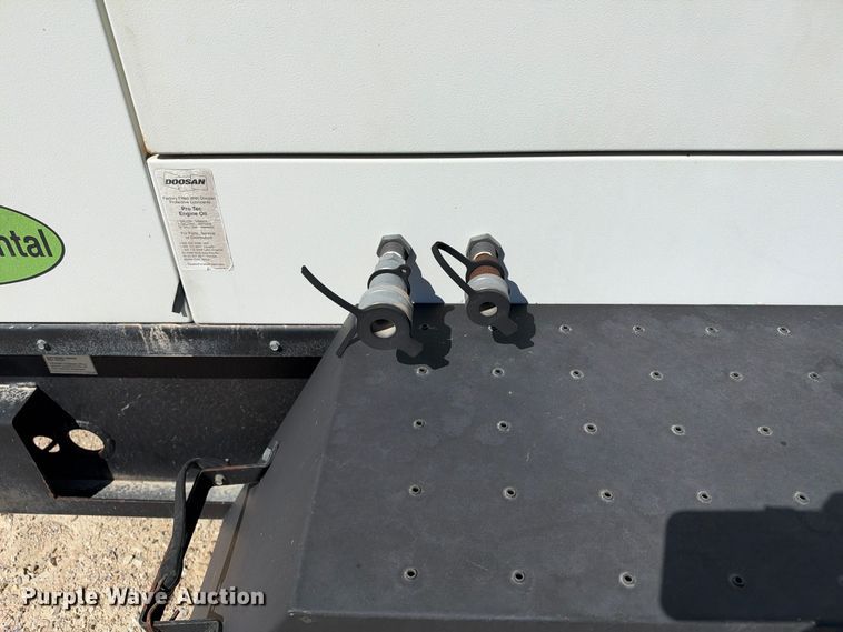 image for item FB8417 Doosan G70 generator