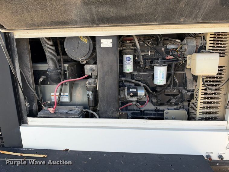 image for item FB8417 Doosan G70 generator