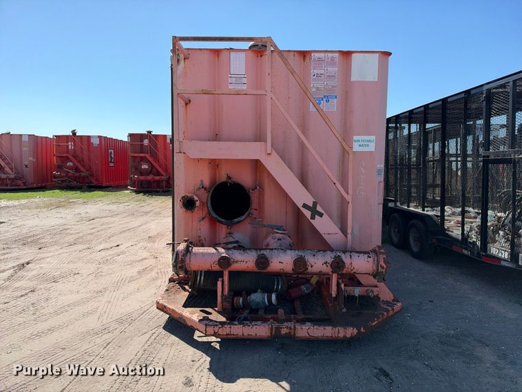 image for item FB8433 2008 Salty's Manufacturing frac tank trailer