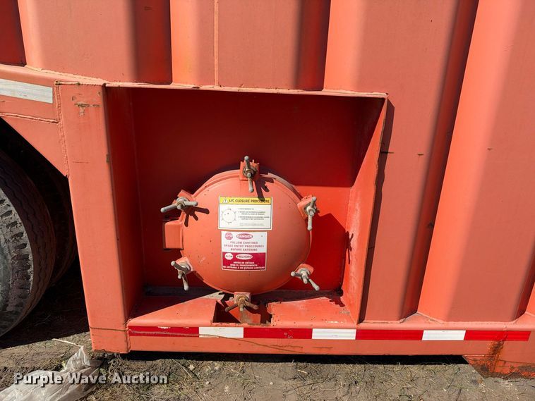 image for item FB8433 2008 Salty's Manufacturing frac tank trailer
