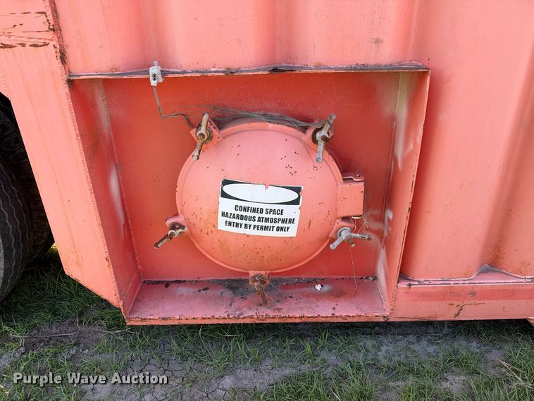 image for item FB8436 Wichita frac tank trailer
