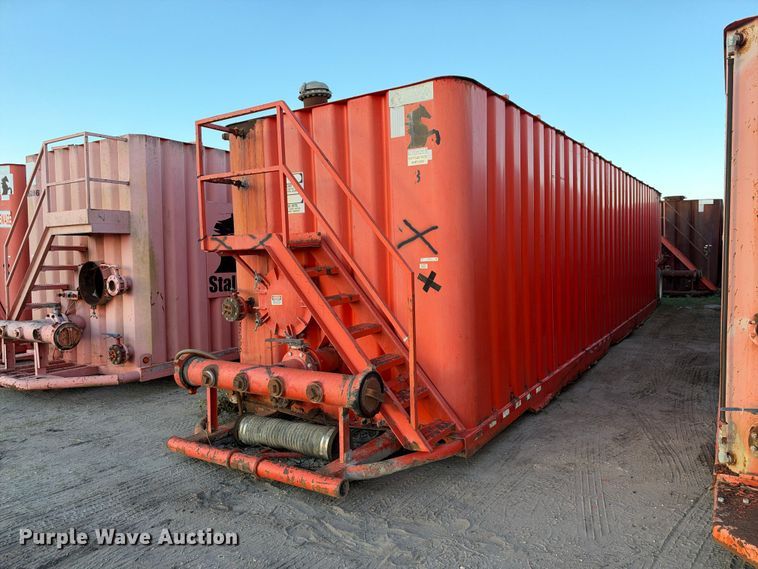 image for item FB8437 Dragon frac tank trailer