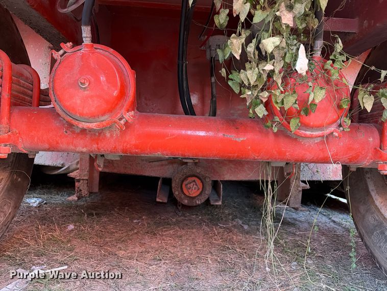 image for item FB8437 Dragon frac tank trailer