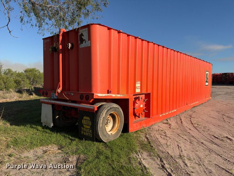 image for item FB8440 Dragon frac tank trailer