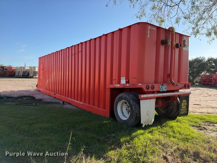 image for item FB8440 Dragon frac tank trailer