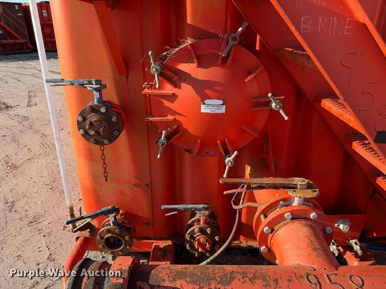 image for item FB8440 Dragon frac tank trailer