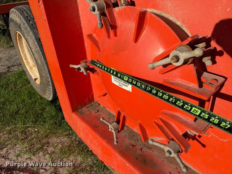 image for item FB8440 Dragon frac tank trailer