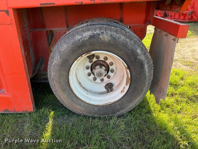 image for item FB8440 Dragon frac tank trailer